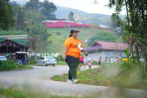 BIB: 
                            <button type="button" onclick="openModal(19219129)" class="btn btn-primary btn-sm float-right btn-popup" data-toggle="modal" data-target=".modal-high-quality">
                        <i class="fas fa-shopping-cart"></i> Add to Cart
                    </button>
                                            <button type="button" onclick="isThisMe(19219129, true)" class="btn btn-success btn-sm float-right btn-popup btn-isme hidden" data-toggle="tooltip" data-placement="bottom" title="นี่คือรูปของคุณใช่ไหม คลิกที่นี่เพื่อเอาเข้าอัลบั้ม">
                        <i class="fas fa-plus"></i> Add to album
                    </button>
                    <button type="button" onclick="isThisMe(19219129, false)" class="btn btn-warning btn-sm float-right btn-popup btn-isnotme hidden">
                        <i class="fas fa-ban"></i> Remove from album
                    </button>